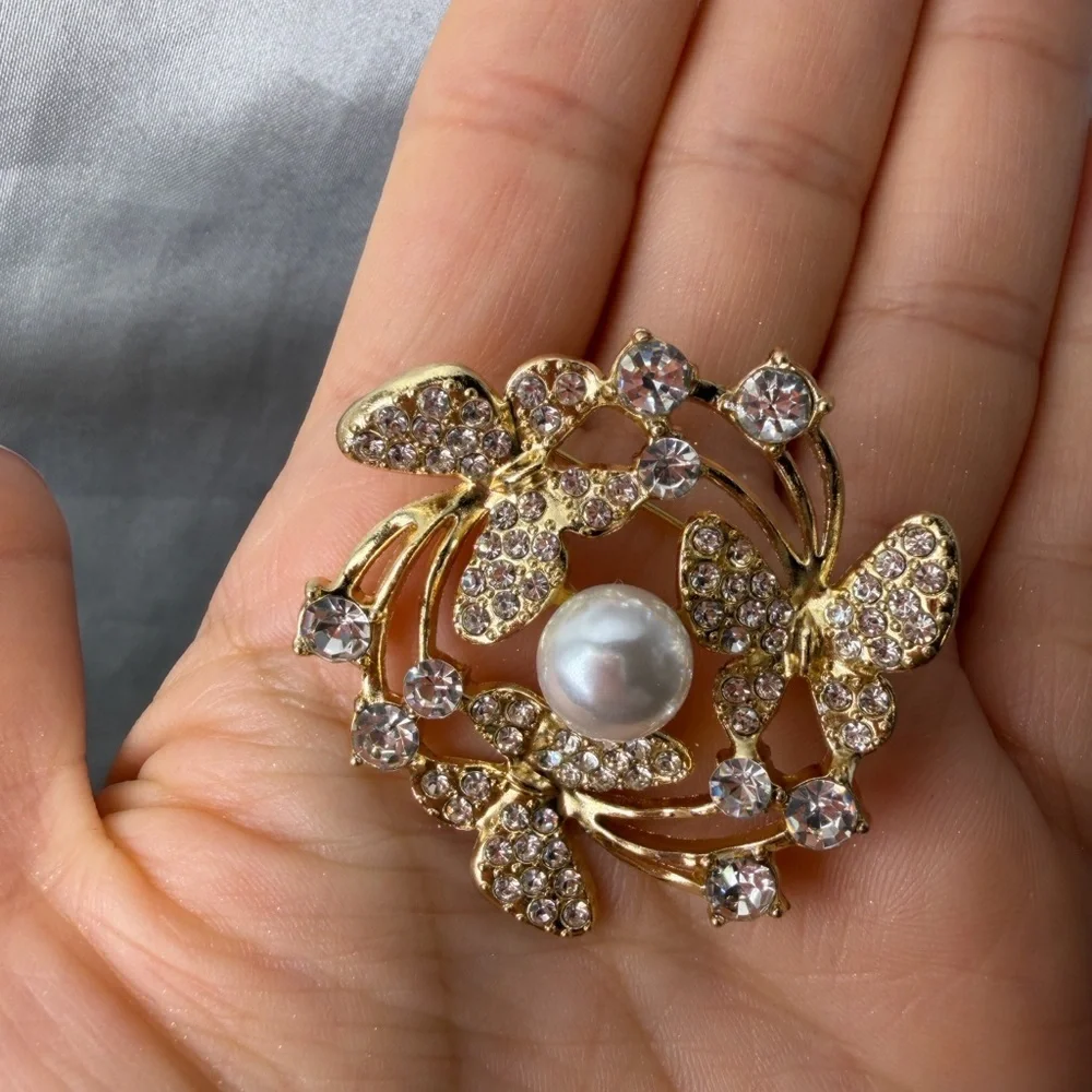 Classic Gold Butterfly Brooch Pearl Crystal Vintage Pin